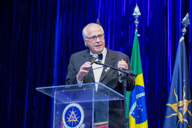 Soberano Grão-Duque Escocês Nelson Luiz Frare prestigia abertura do Congresso GOSP26