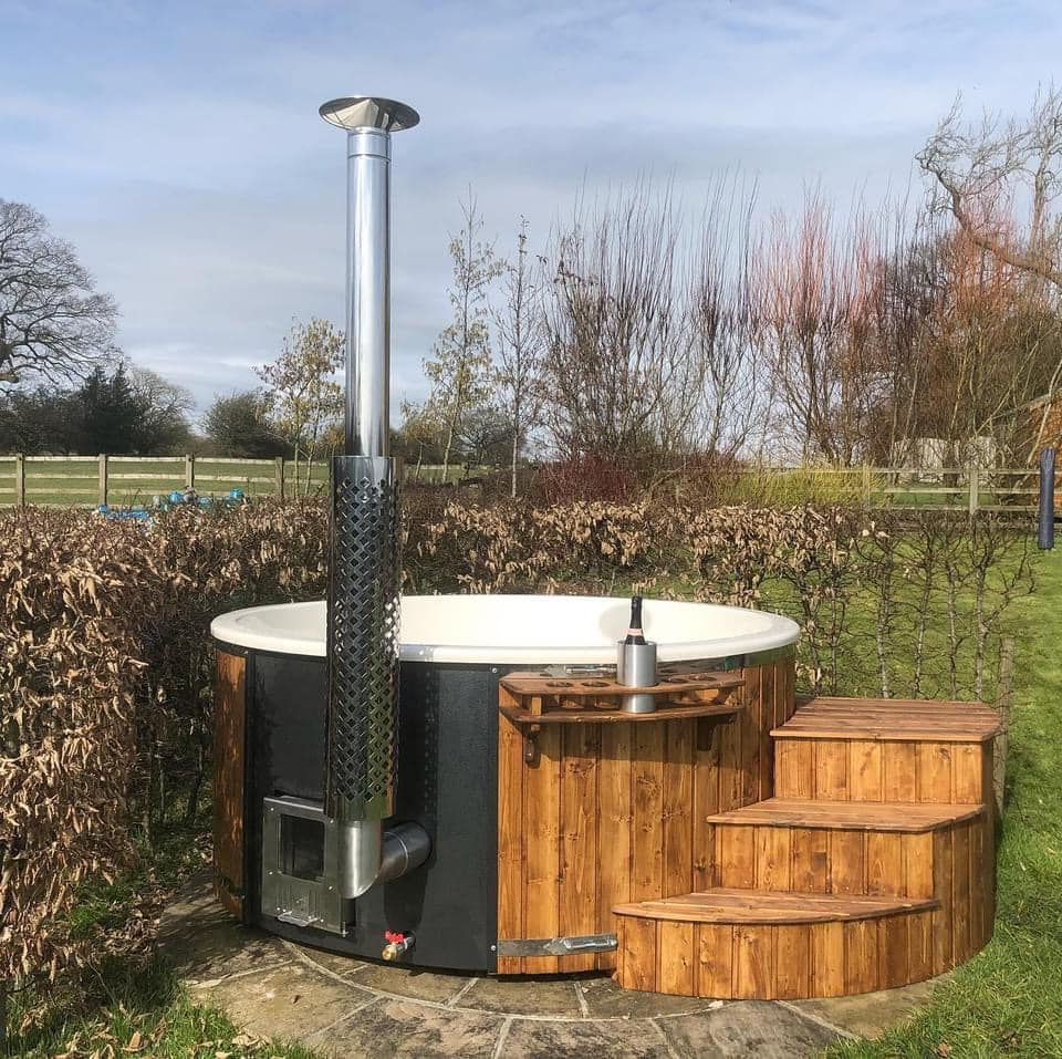 Hot Tubs In France at Espoir Nature 26th June