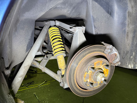 TVR キミーラ足回り交換