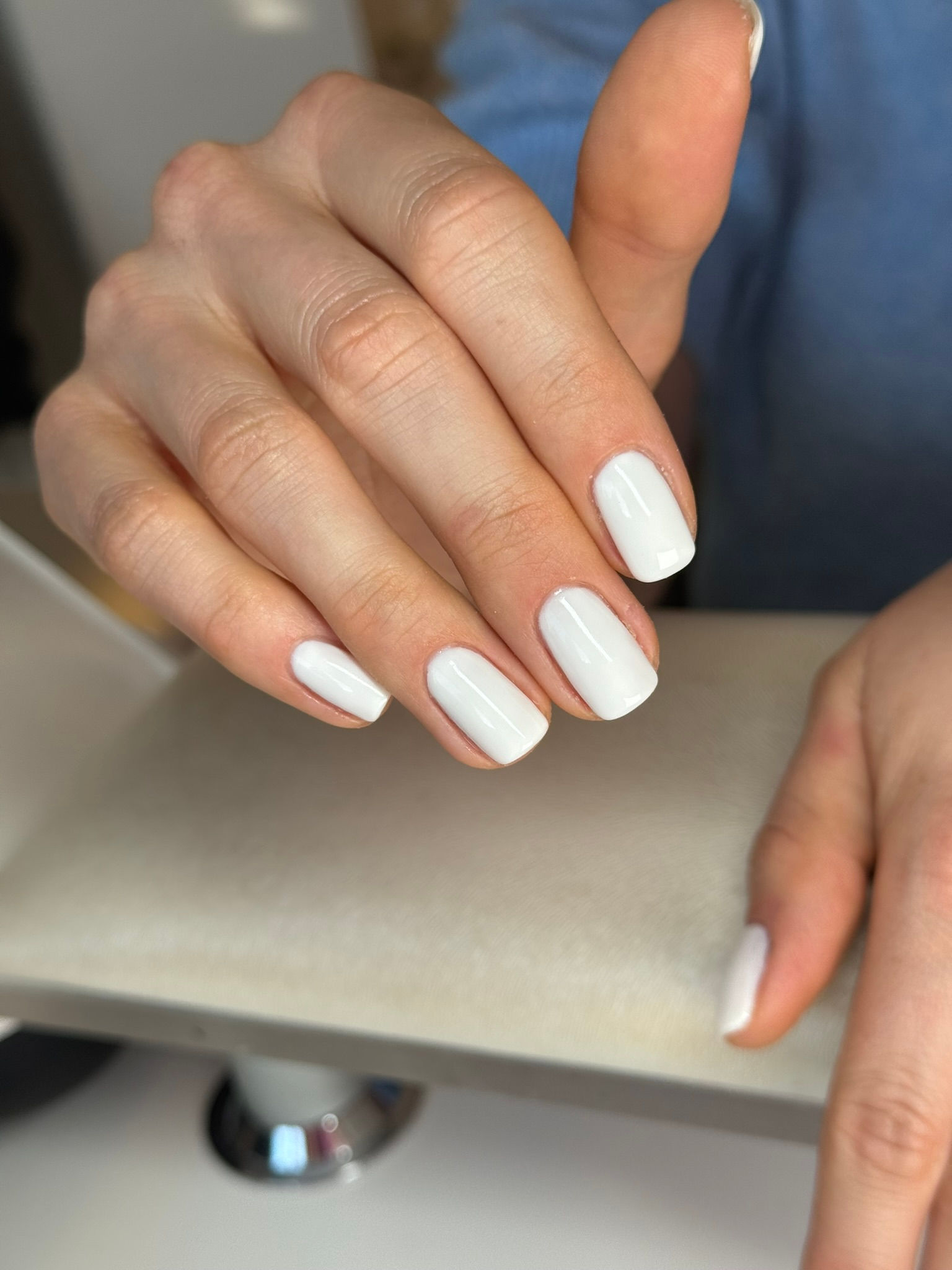 Maniküre mit Shellac bei CH Aesthetics Nails in Telfs