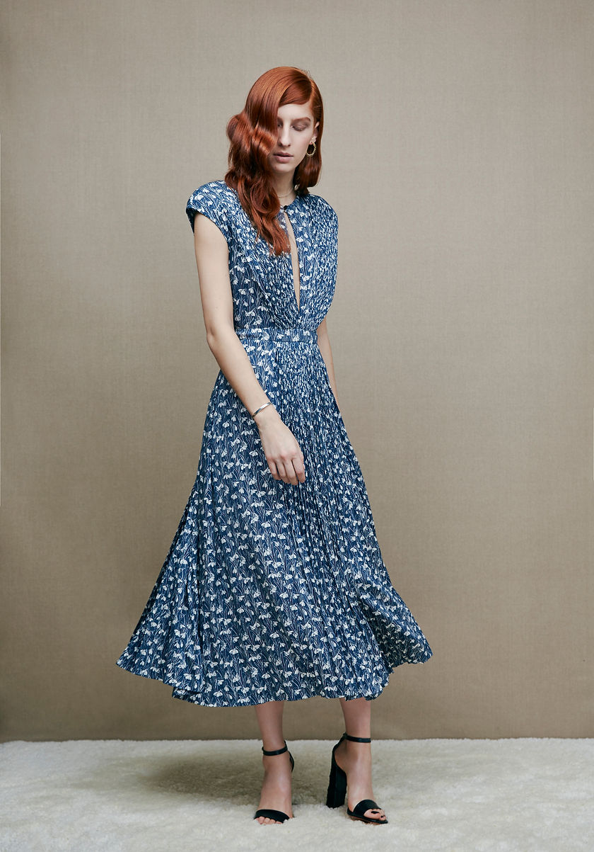 CINEMA DE MES NUITS / BRAND CONCEPT - CREATION OF HIGH-STREET MODERNIZED RETRO WOMEN'S CLOTHING LINE 