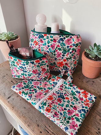 ClocréationsFrance-pochette lingerie et trousses.jpg