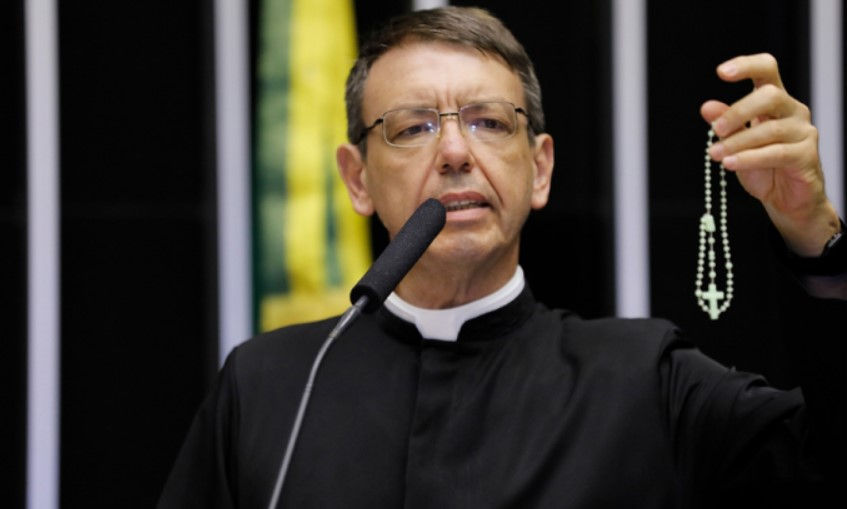Justiça bloqueia bens de associação Pró-Vida