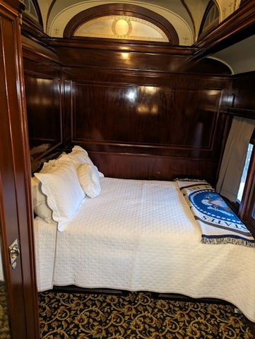 Presidential Train at Caboose Inn.