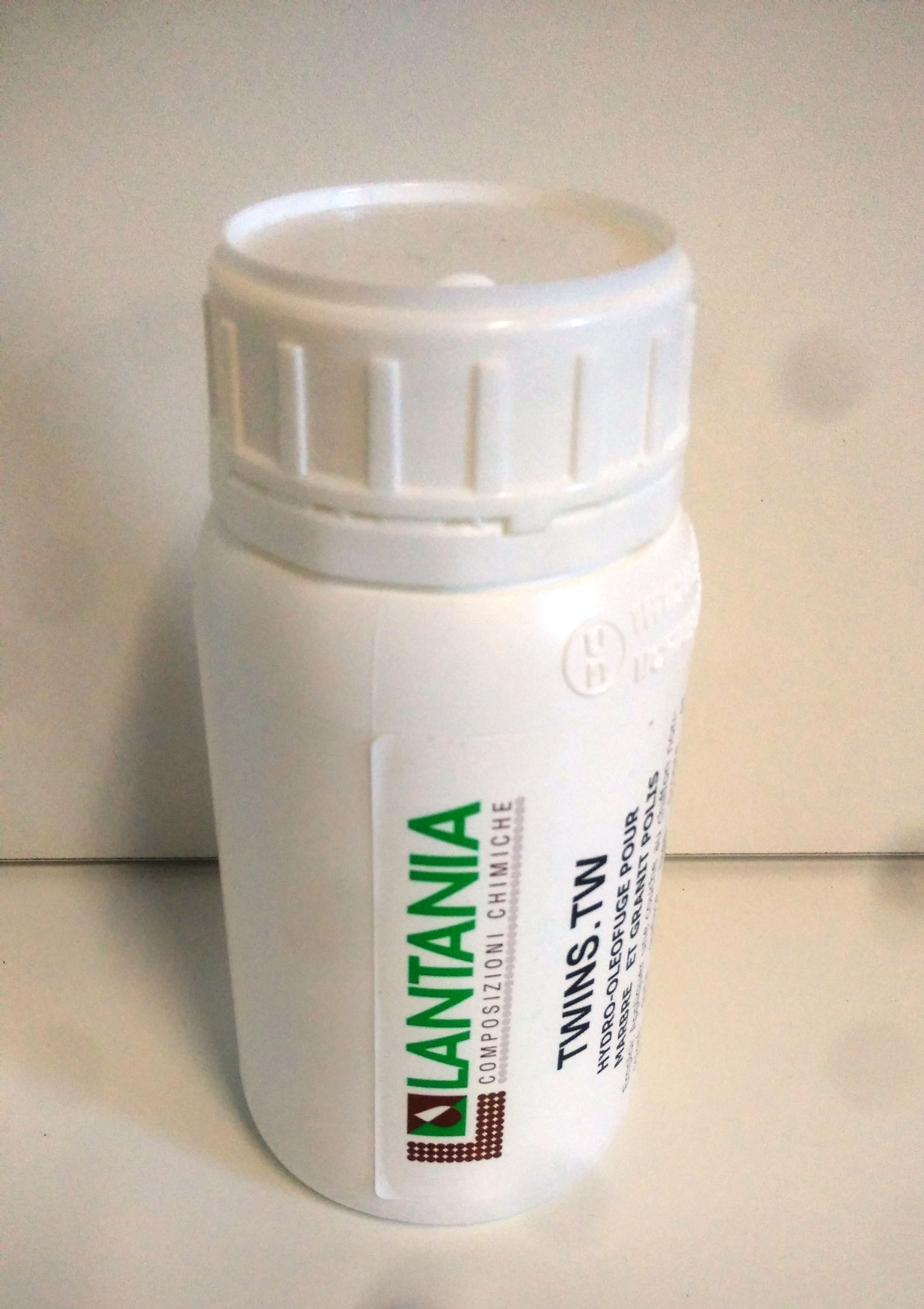 Twins Hydrofuge Lantania