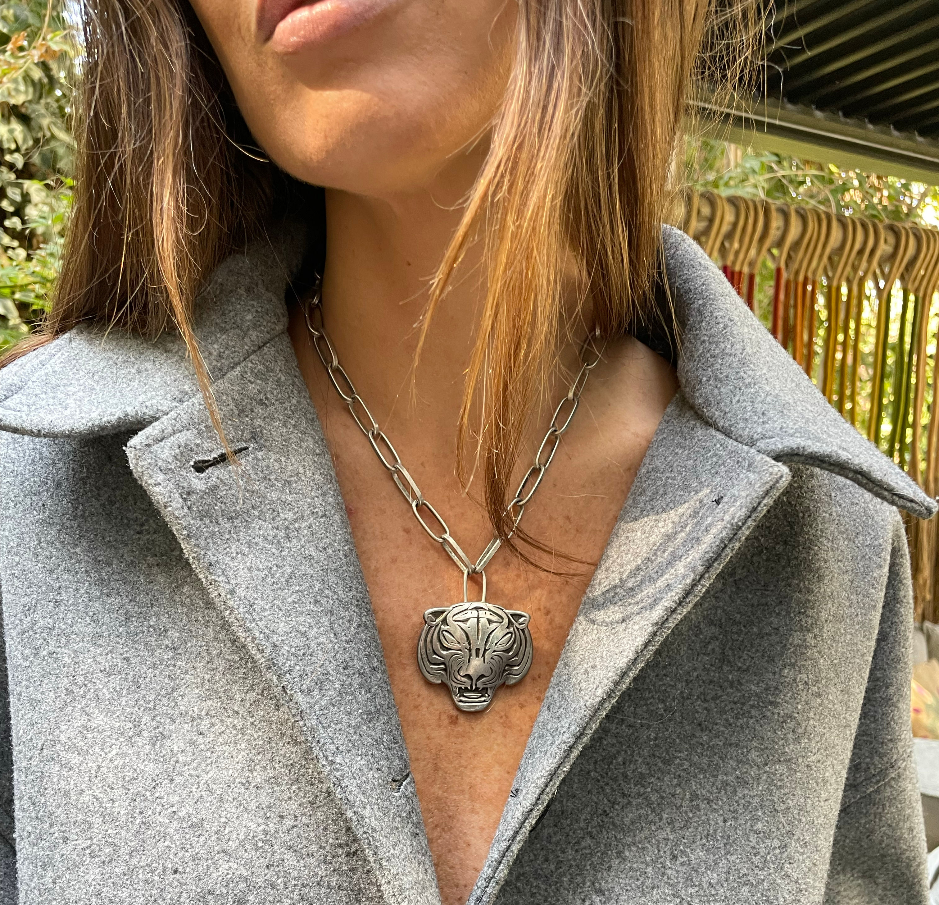 collar tigre