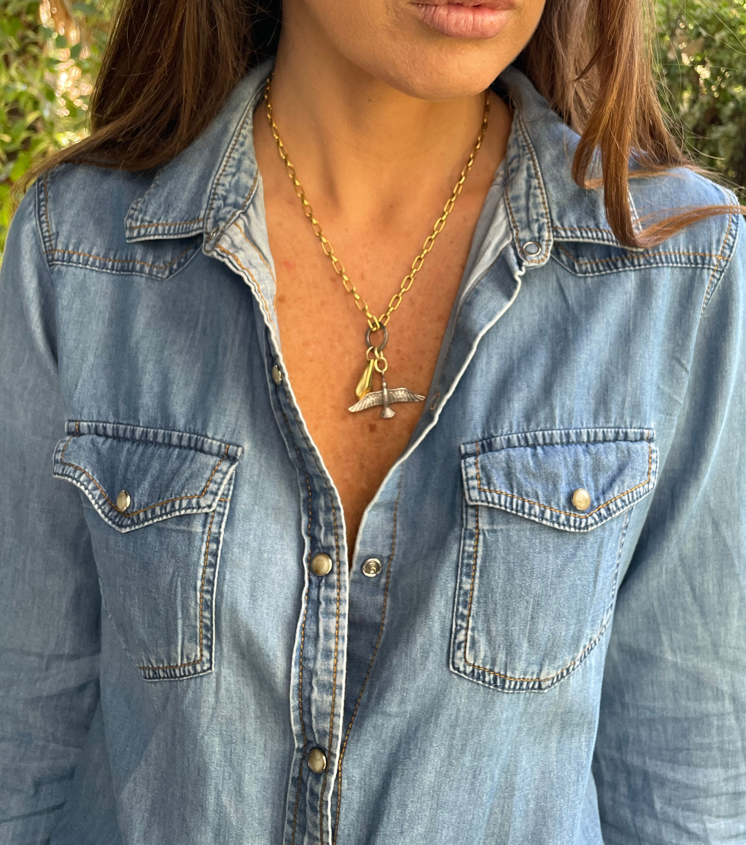 collar open dove