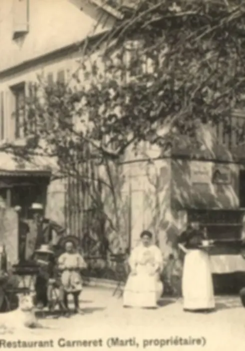 Le Pavillon de Versoix, l'une des plus belles de Genève, le restaurant est ouverte sur le Lac Léman. Elle est idéale pour bien manger, boire un verre, les pieds dans l'eau. Un vrai petit écrin de plénitude offrant un sentiment de vacances. Pour déjeuner, dîner ou pour un afterwork, le Pavillon vous offre des produits du lac ainsi qu'une magnifique terrasse et une pergola.