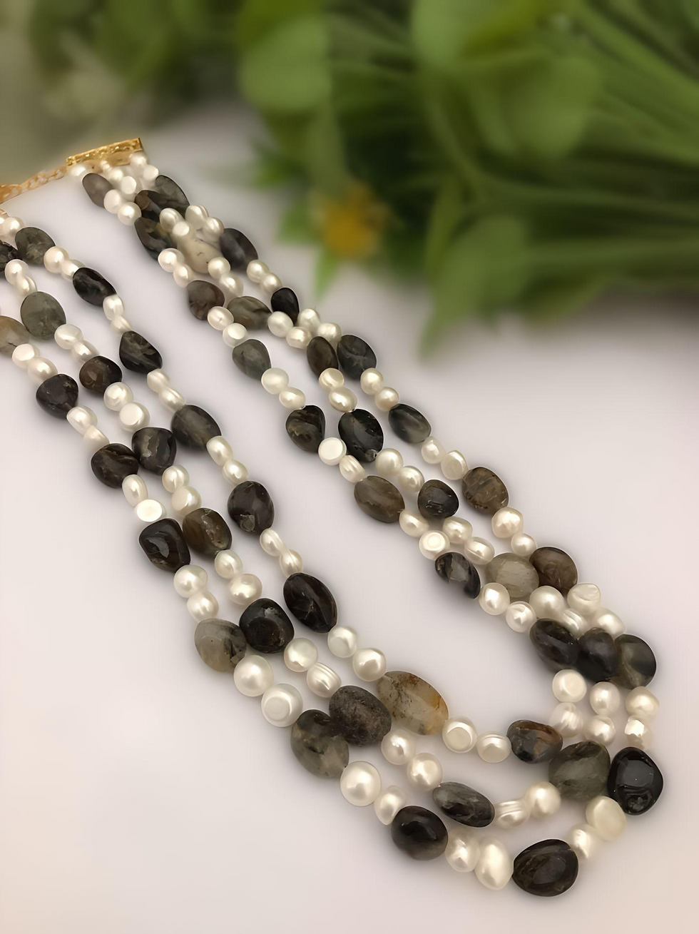 Displaying Sush Mad'sTwilight Pearl Serenade 3-Layered Necklace Variant 2.