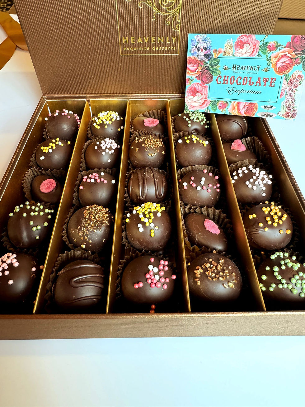 Thumbnail: Heavenly's 16 Individual Boxed Welsh Chocolates
