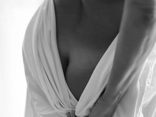 White sheets are sometimes all you need! | Atlanta Boudoir