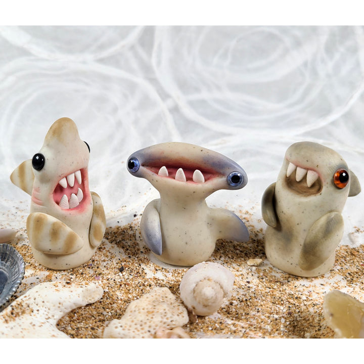(series sold out) "Sharkys" glow in the dark ghoulie series
