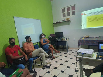 ENTRE A PAUSA E A LUTA: NOTAS DE UMA TRAJETÓRIA POLÍTICA EM REORGANIZAÇÃO