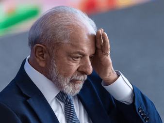 Coluna do Cão Chupando Manga: Lula procura sua popularidade, favor informar no achados e perdidos