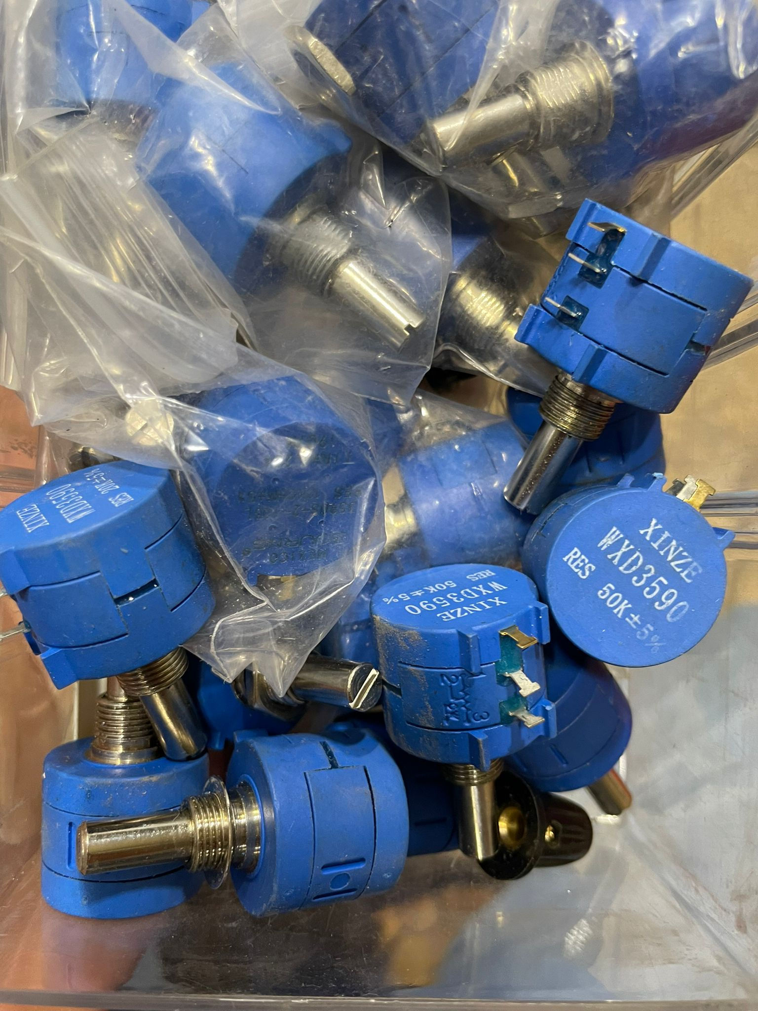 فوليوم  صناعي متعدد الدورات