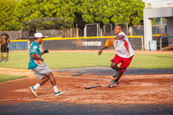 Don Jones making a play