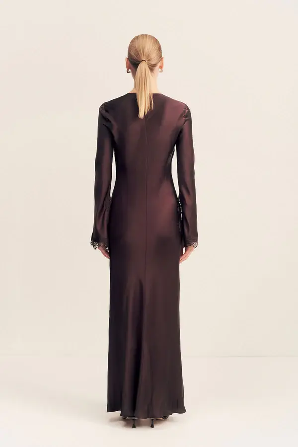 תמונה ממוזערת: SHONA JOY- Allegra lace plunged maxi dress in espresso