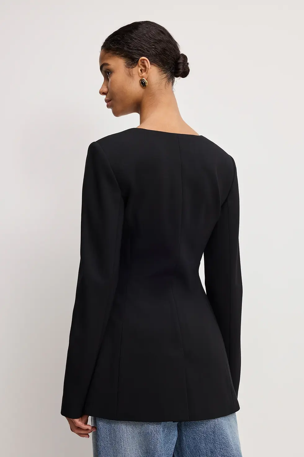 תמונה ממוזערת: GOOD AMERICAN - Soft Stretch Ponte Sculpted Blazer in Black