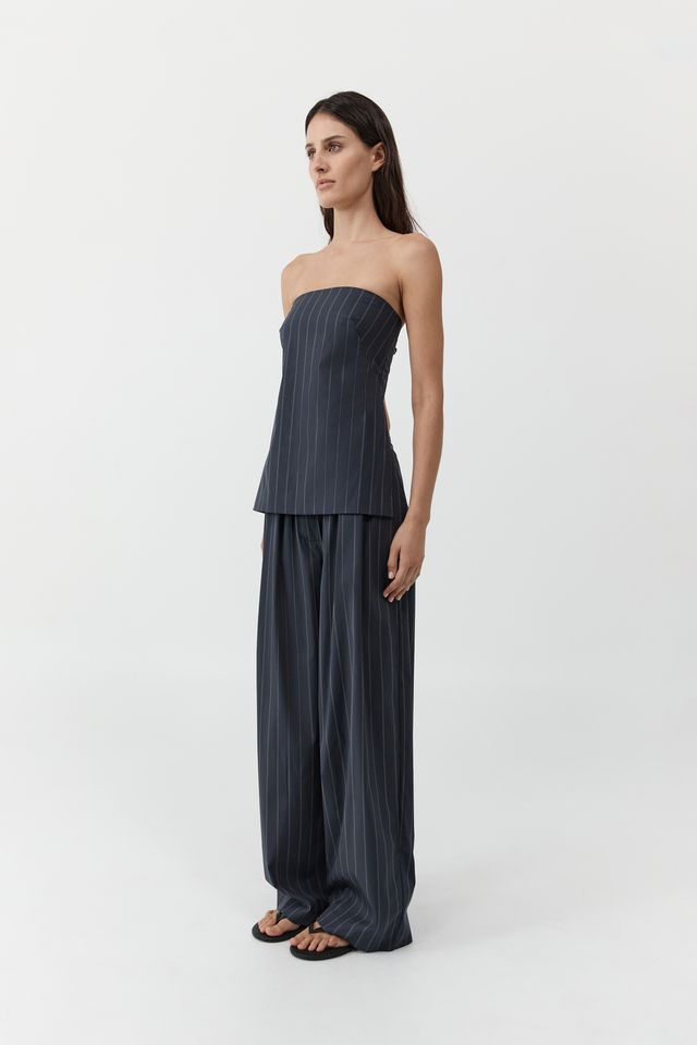 תמונה ממוזערת: ST AGNI - Strapless Rouleau Tie Top in  Ink Stripe