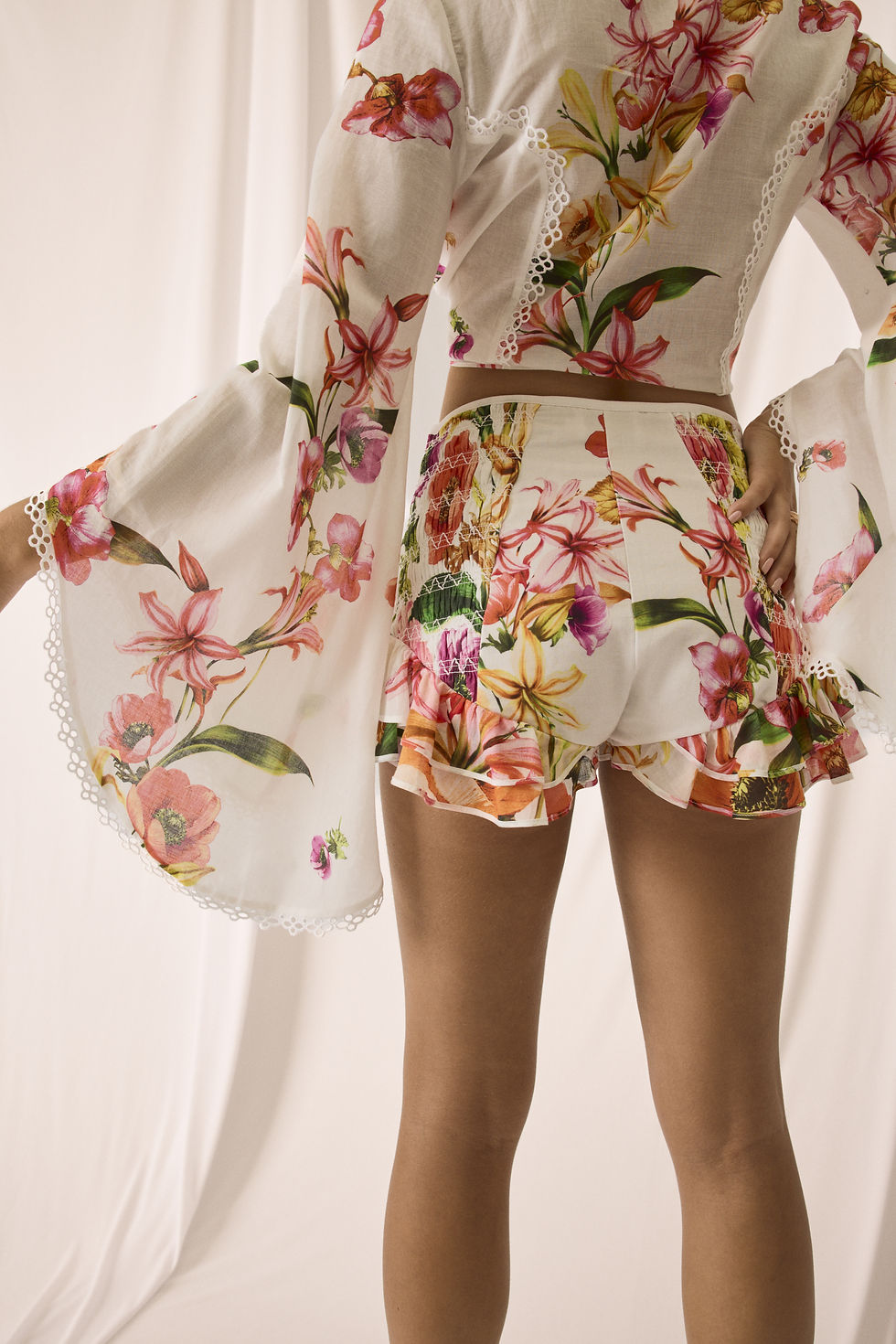 תמונה ממוזערת: CHARO RUIZ IBIZA - Mango short in White Bliss