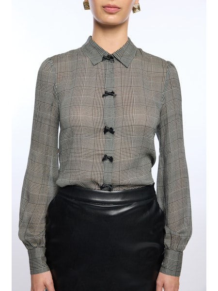 תמונה ממוזערת: GENERATION LOVE - Arly Bow Georgette Blouse in White/Black Plaid