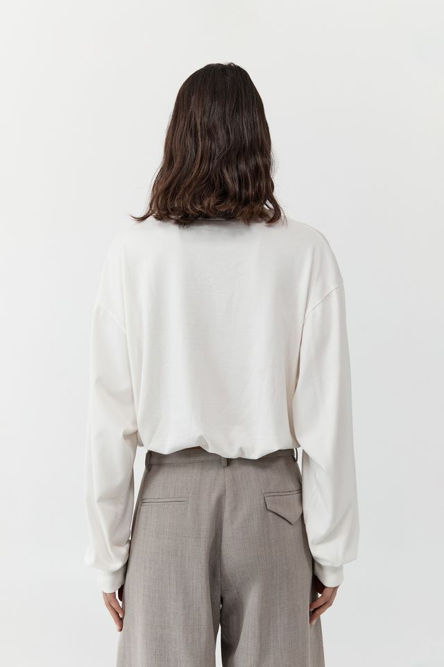 תמונה ממוזערת: ST AGNI - Drawstring Long Sleeve Top in Off White