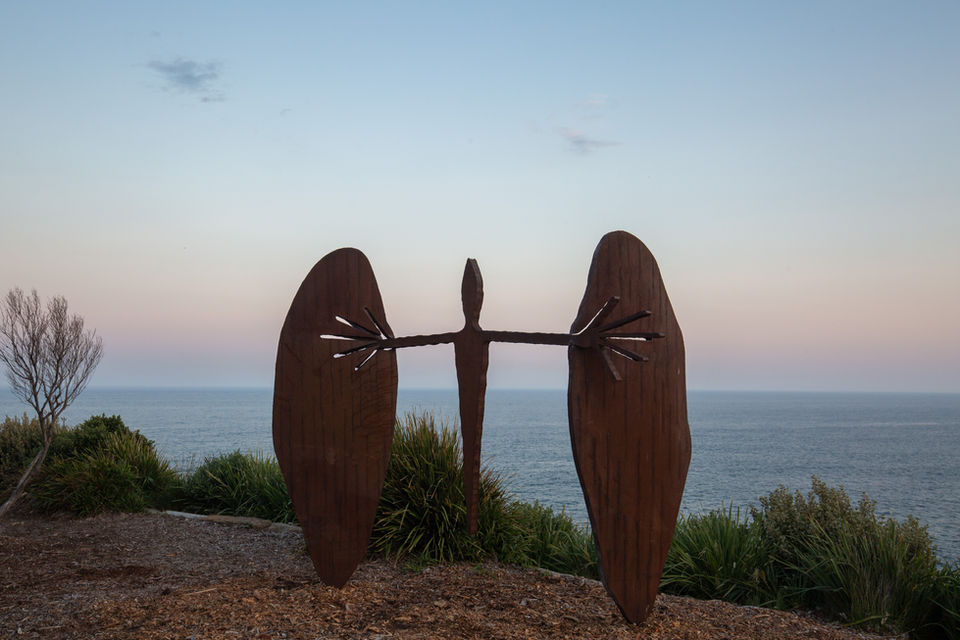 GregJohns_Floating-GroundedFigure(2018)_SxSBondi2019_Charlotte_Curd_c.jpg