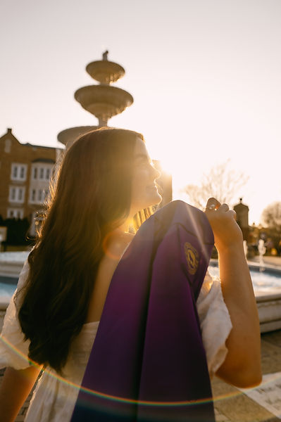 graduate photos at golden hour