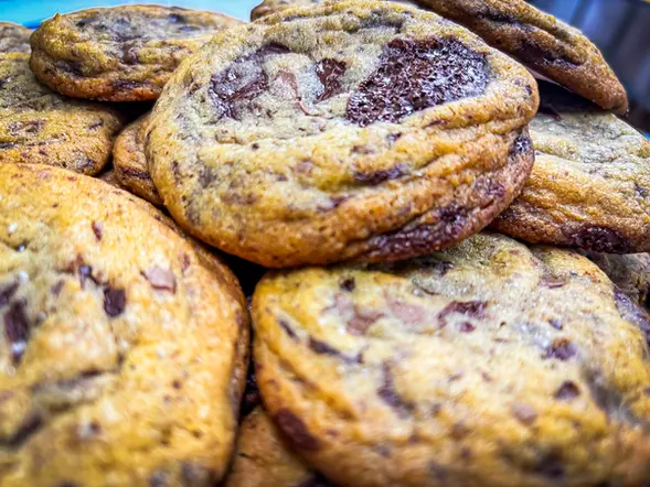 Delicious chocolate chip cookies for your Fort Myers event