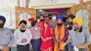 Sikh Girl Abducted Forced to Convert Religion in Kashmir Rescued and Married at Local Gurudwara