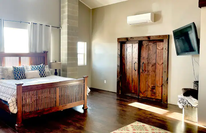 barn suite.webp