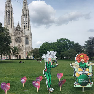 Vienna and the Art of Wandering: Caryatids, Clocks, Churches and Cinemas