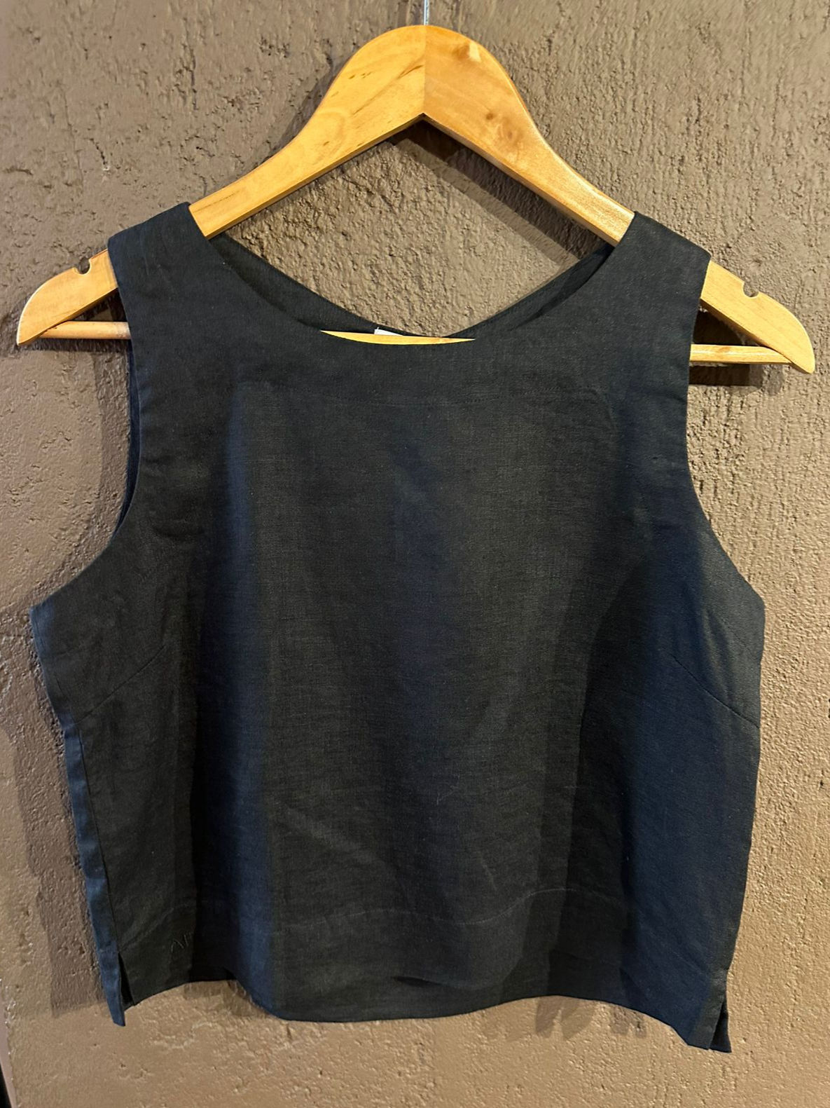 Regata de linho Preta