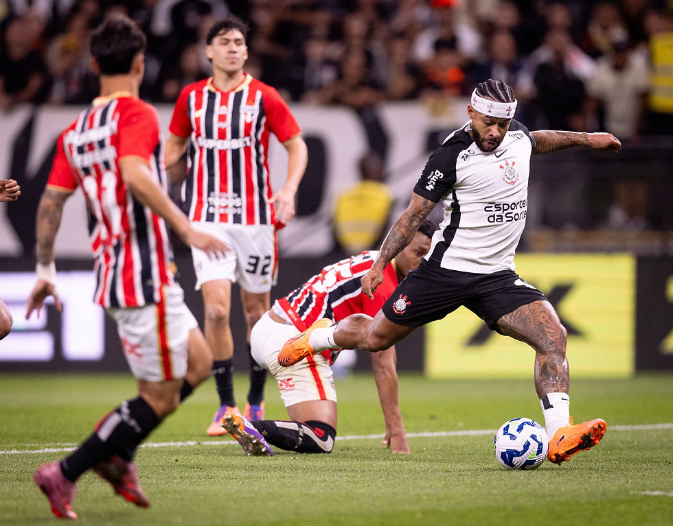 Memphis anotou um belo gol em Itaquera - Foto: Rodrigo Coca