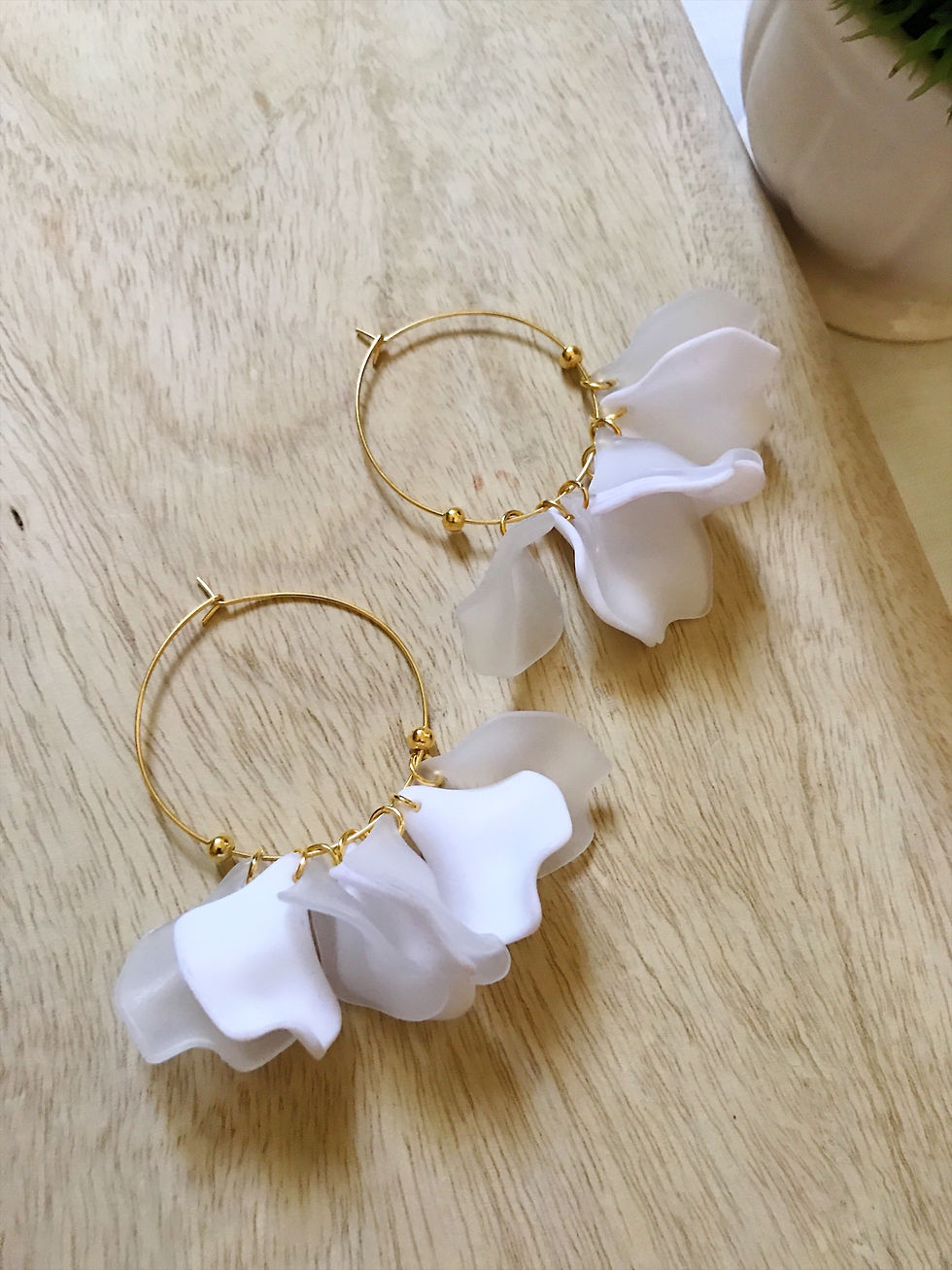 Thumbnail: Summer Rain in Whites