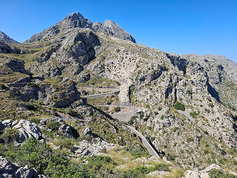 Sa Calabra road