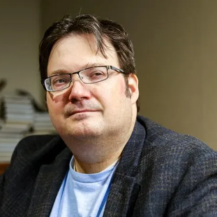 Weaving an Empire of Wonder: Brandon Sanderson