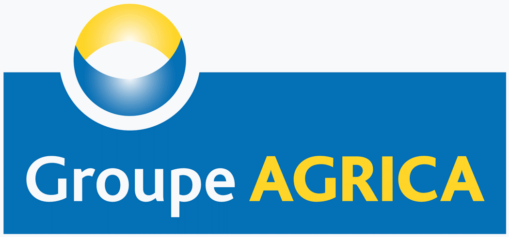 Sur un fond blanc on peut voir le logo de l'entreprise "Groupe Agrica". Le logo est composé d'un rectangle bleu dans lequel est marqué Groupe en blanc et Agrica en jaune. Le rectangle est coupé sur la gauche par un rond à moitié bleu et à moitié jaune.