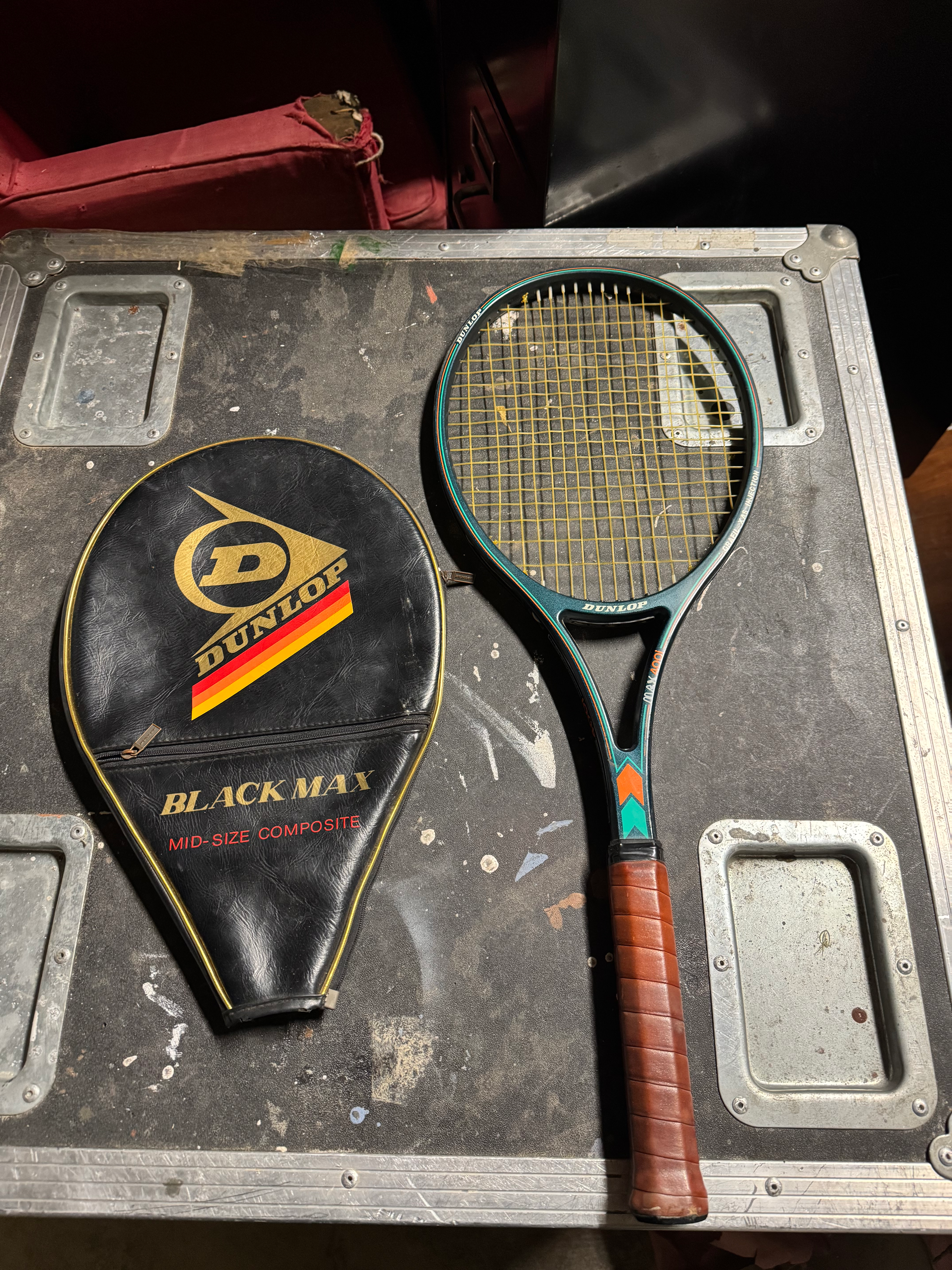 [SE0021] Dunlop tennis racket