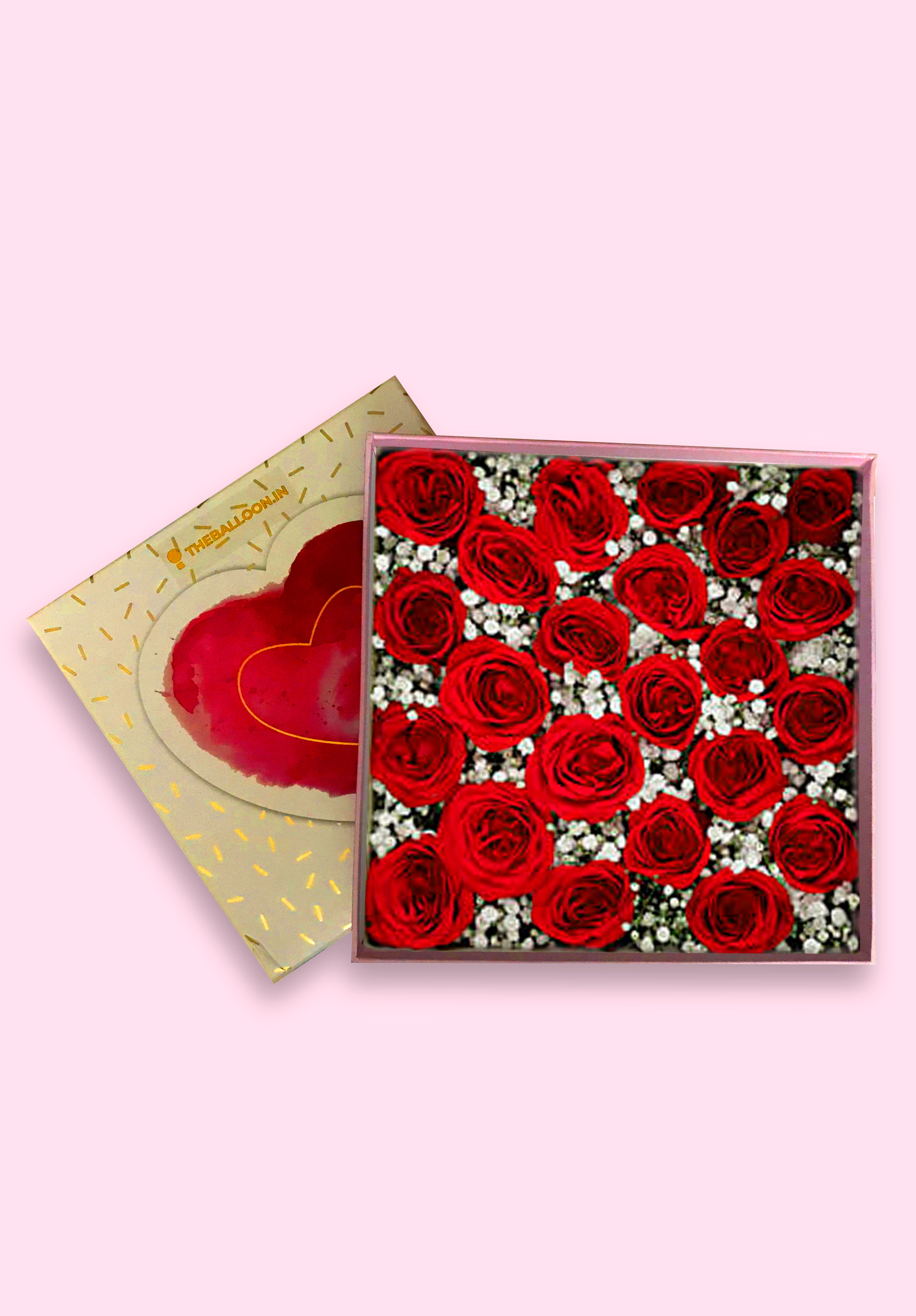 Graceful Red Roses Square Box