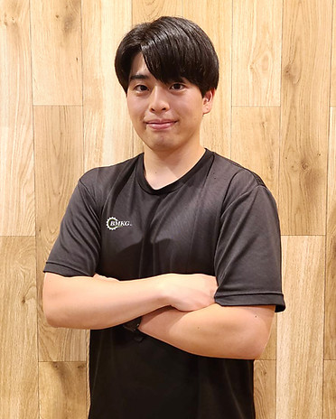 スタッフ画像_坪井駿太くん.jpg