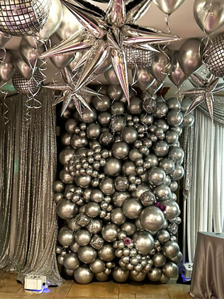 Luxury Balloon Decor & Large Balloon Installations in Addison, Elmhurst, Itasca & Schaumburg, IL