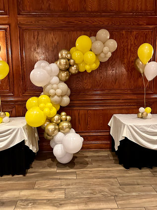 Easy, Stylish, and Stress-Free: Drop-Off Balloon Garlands!