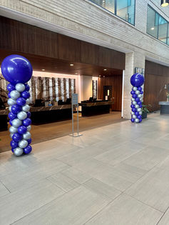 Welcoming Guests in Style: Balloon Columns at the Hyatt Regency Schaumburg