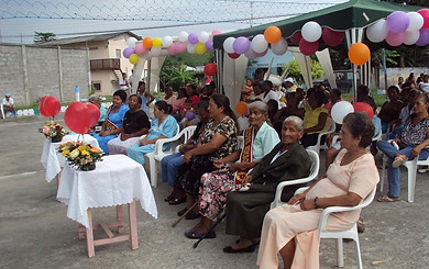AGASAJO_A_MADRES_POR_REALIZARSE_EN_LA_UN