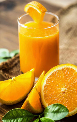 Un jus d’orange pressé à jeun le matin ? ✅ ou ❌?