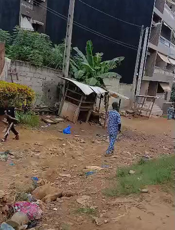 IMMEUBLE JUMELE  R+3 AVEC ACD- EN VENTE - COTE D'IVOIRE - ABIDJAN- YOPOUGON- 300 MILLIONS FCFA