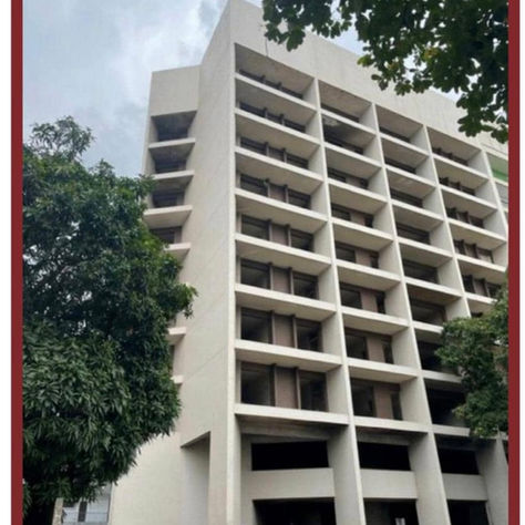 Immeuble inachevé R+8-En vente - Côte d’Ivoire- PLATEAU PROLONGEMENT BCEAO