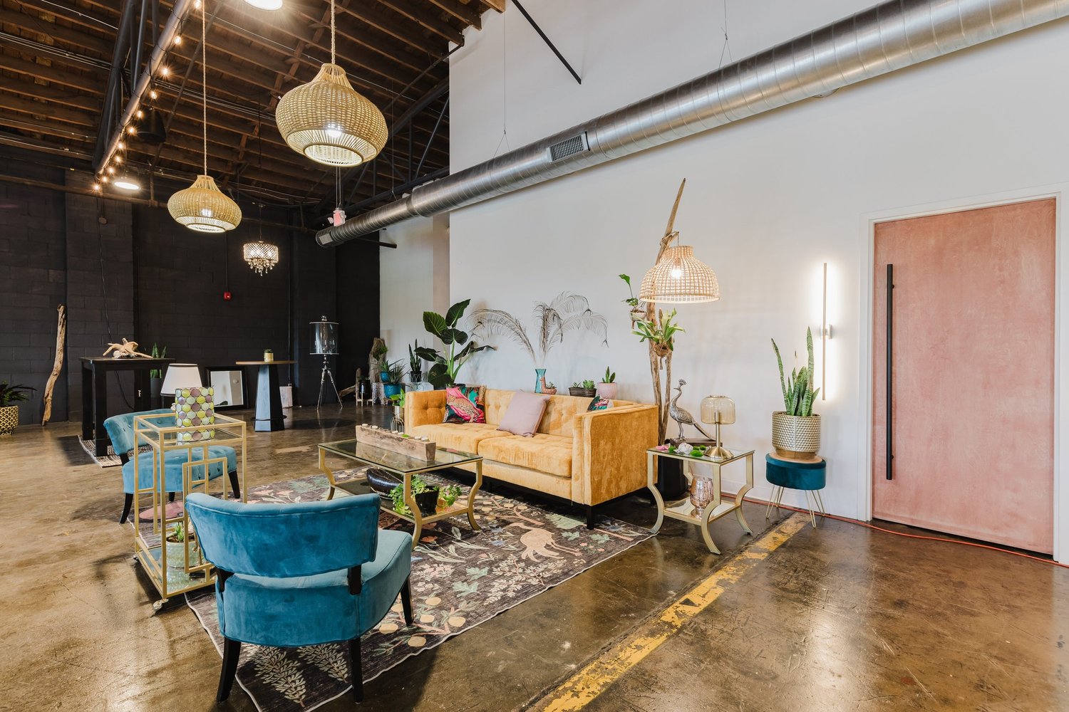 Guest count depends on layout; ask for a recommendation