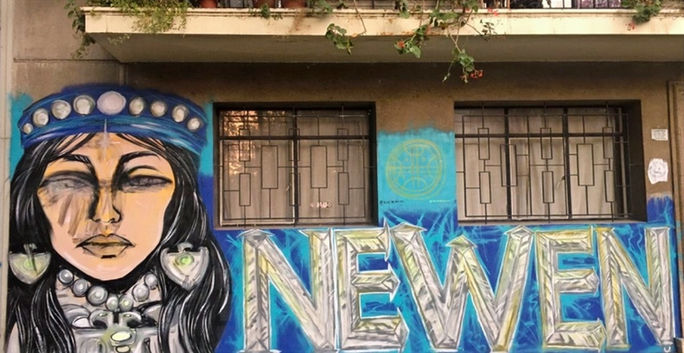 El mapuzugun en las calles de un Santiago insurrecto